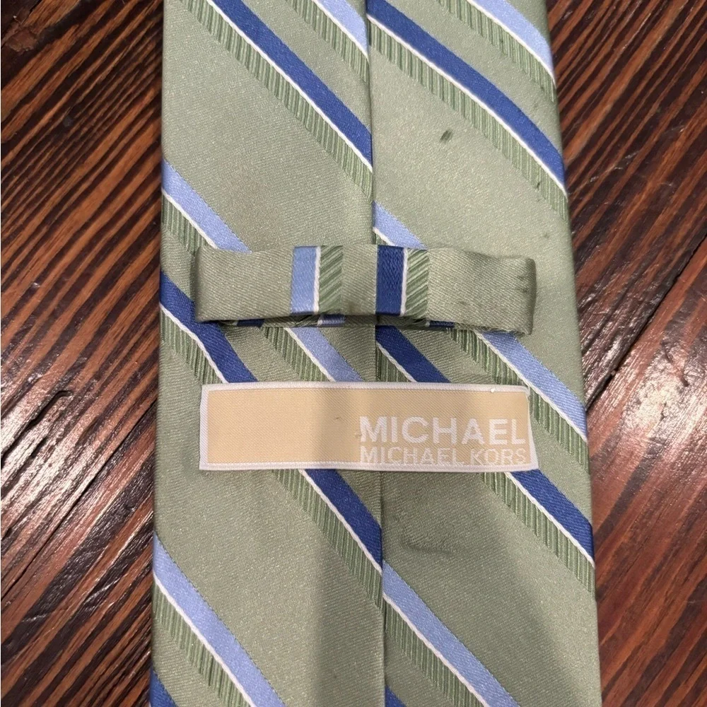 Michael Kors Men’s 100% Silk Striped Neck Tie Rn 121148